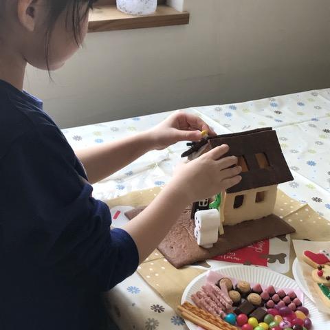 お菓子の家を作ろうイベント　大盛況！