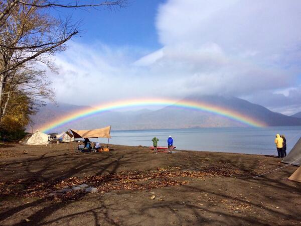 支笏湖の虹.jpg
