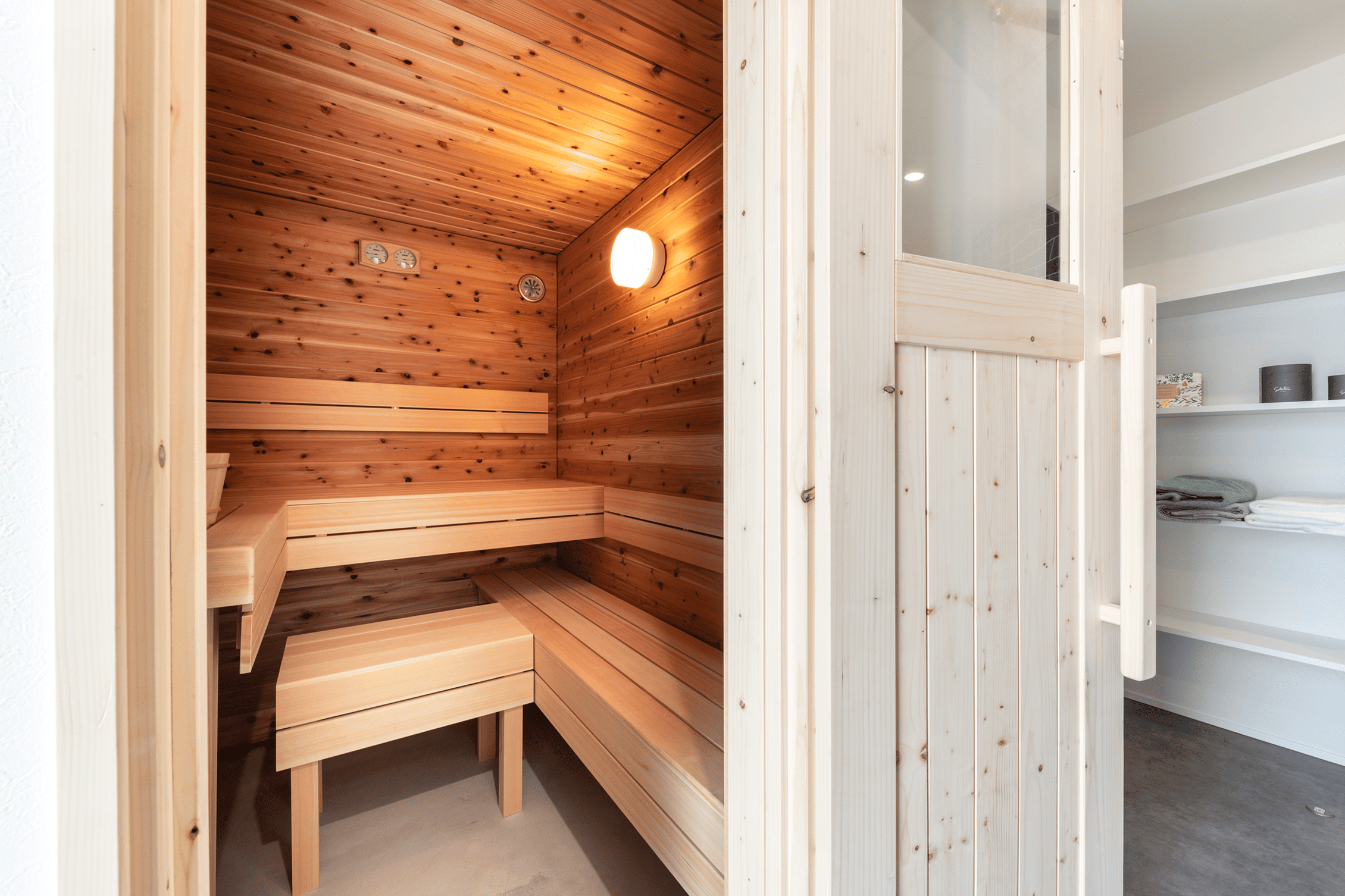 完璧な整い動線造作サウナの家