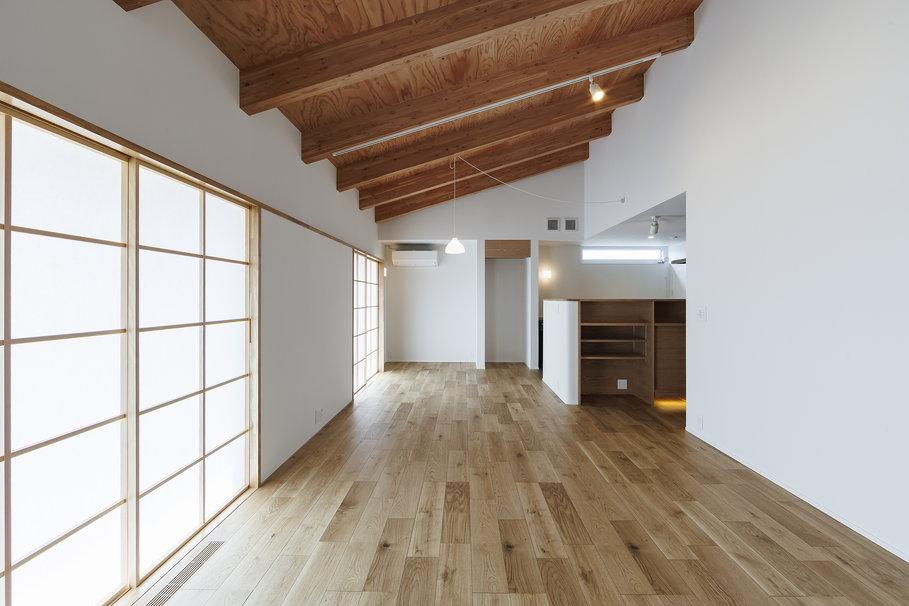 写真：静寂をまとう、和モダンな平屋