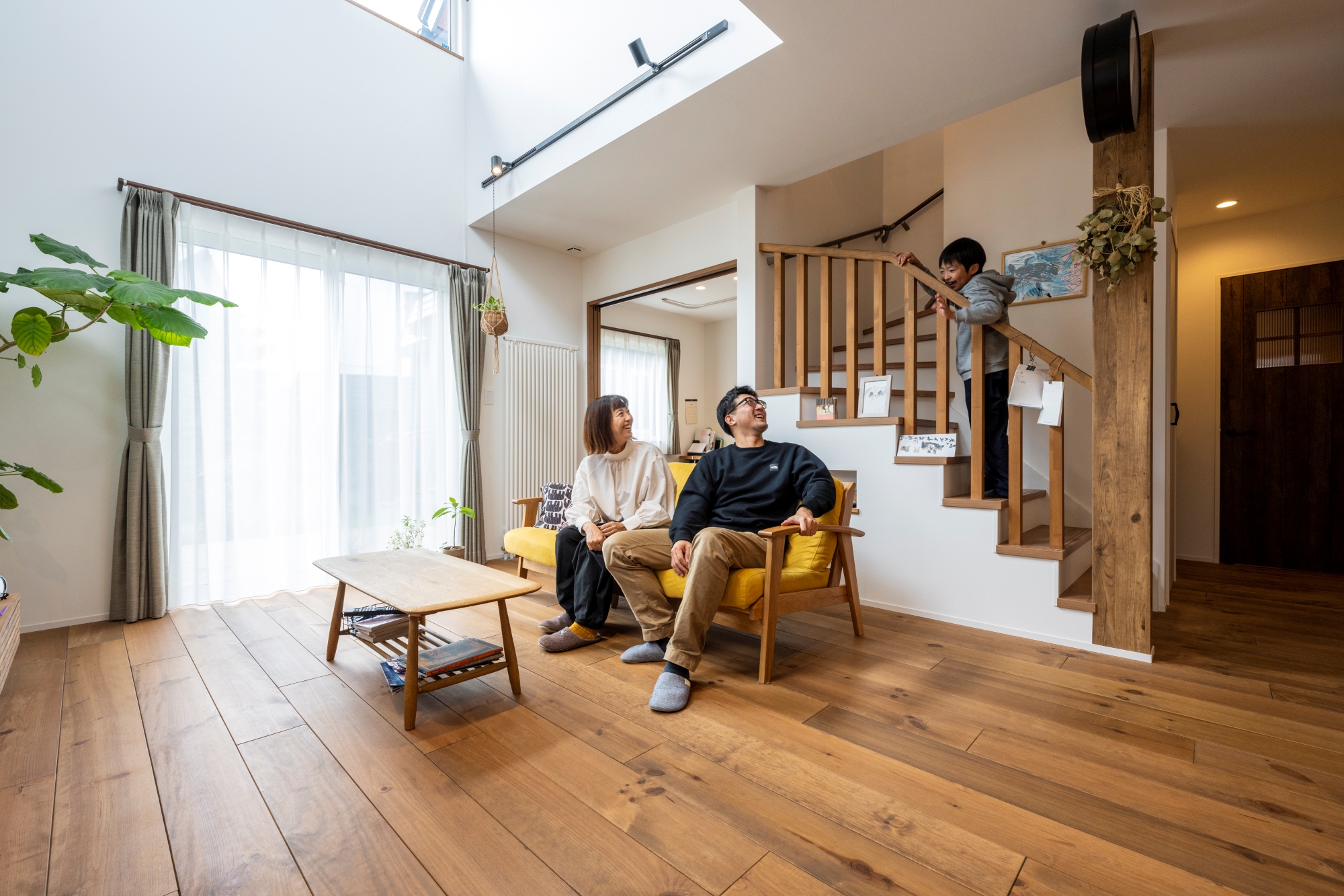 吹き抜けで家族がつながる明るい家|新築住宅|お客様の声|竹内建設