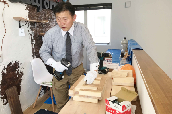 竹内建設のコラム ひろし工房『本格カフェトレーをつくろう』