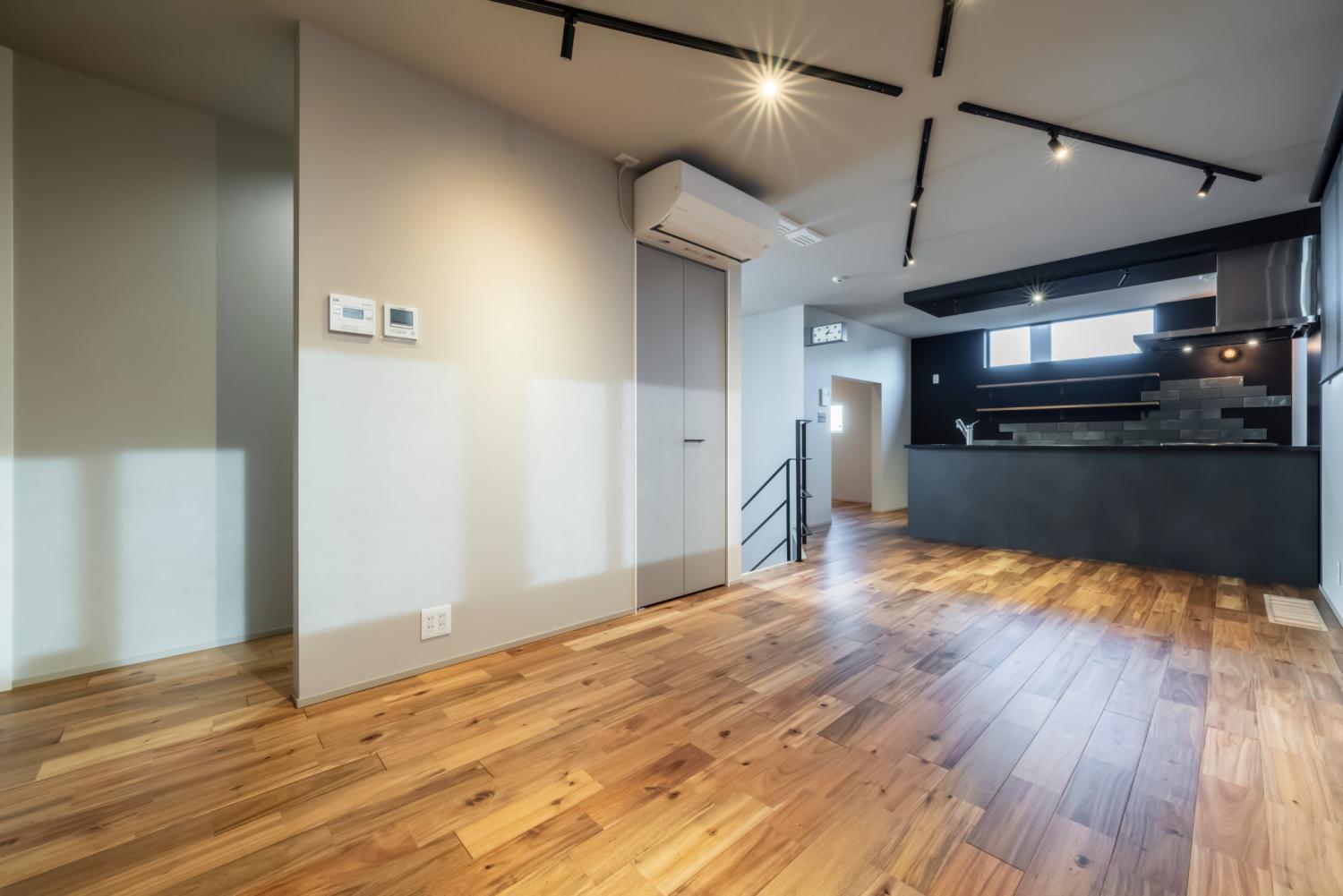 無垢材のフローリングが特徴の長期優良住宅