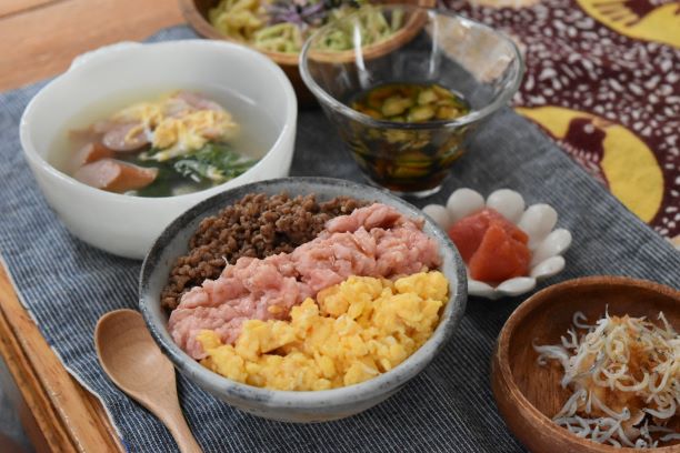 三食丼定食.JPG